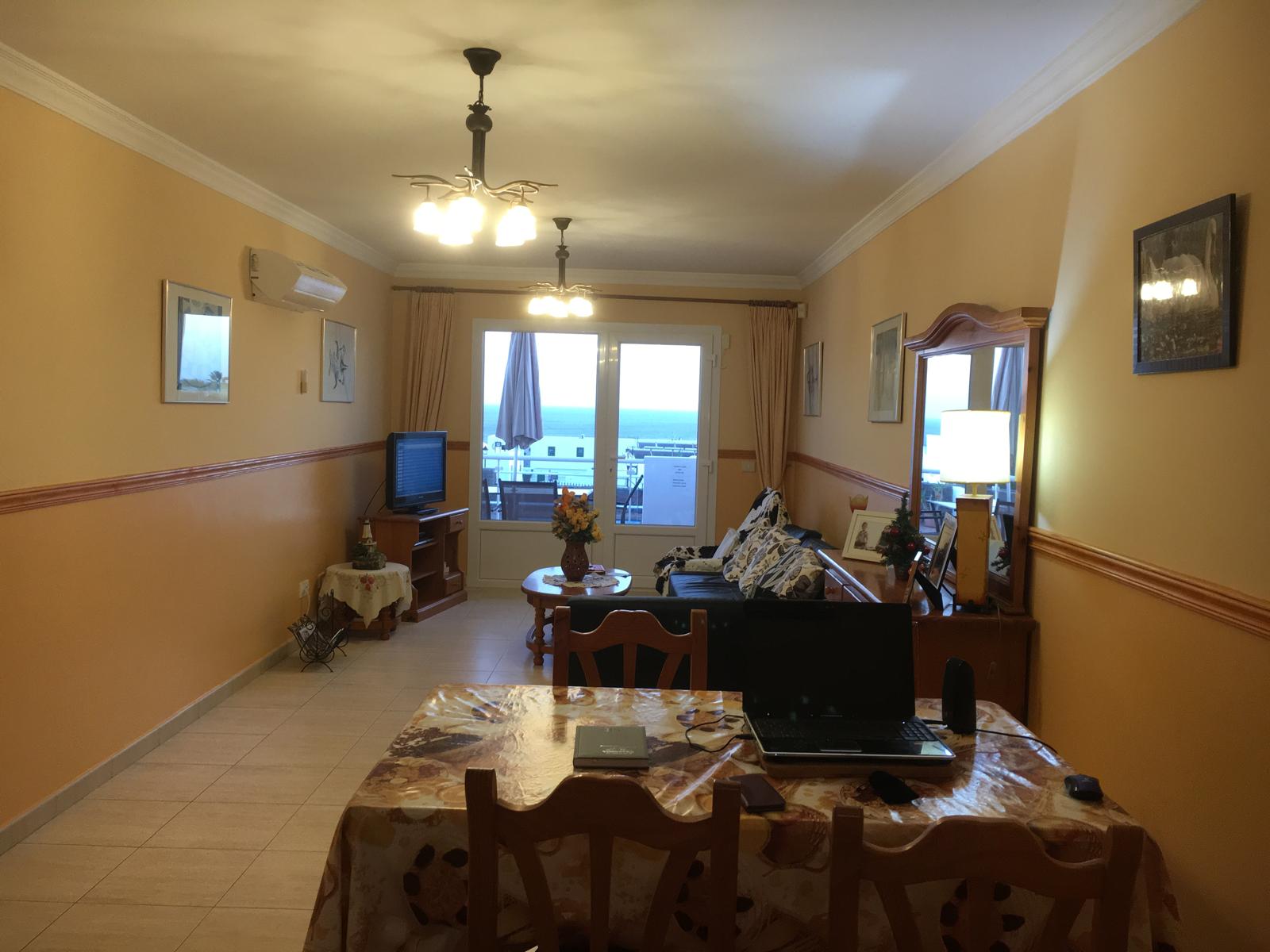 Casa Meldon living and dining room